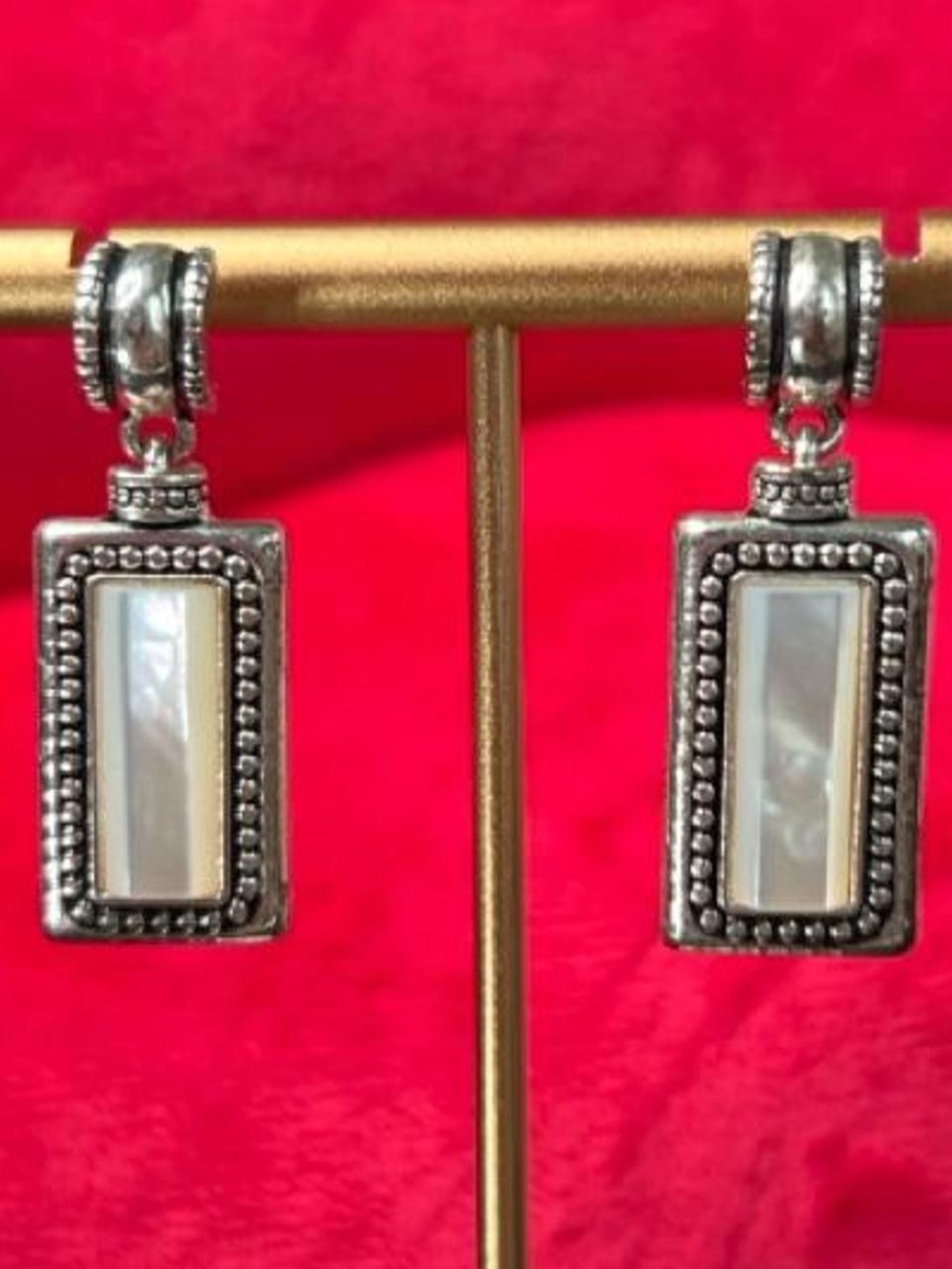 Premier designs mother of pearl Silver tone earrings